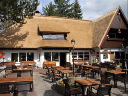照片: F&amp;auml;hrhaus